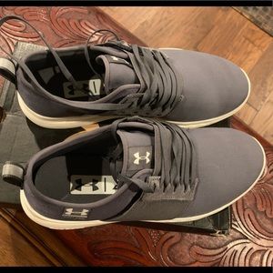 Under Armour Sneakers